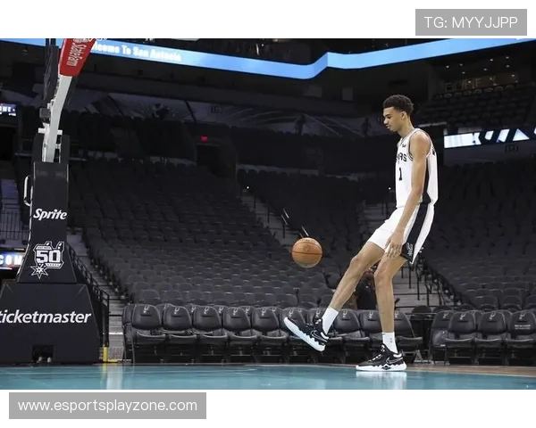 勇士背靠背战马刺，文班亚马内线统治力迎考验